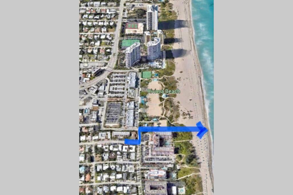 Serenity At Seascape: Steps To The Beach & Shops Palm Beach Shores Buitenkant foto